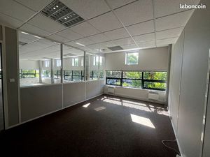 Bureaux 230 m² MERIGNAC