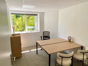 Bureau individuel meublé - 11 m2