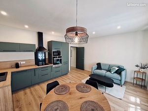 Appartement refait à neuf intra-muros location à l’année