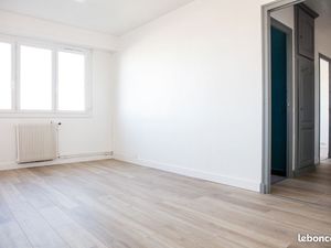 T2 lumineux + box garage