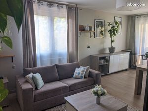 Location meublé T2 de 50 m² avec terrasse en bois sur Balma