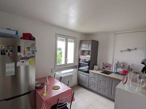 POITIERS MILETRIE - T3 AVEC BALCON & PARKING - 68m2