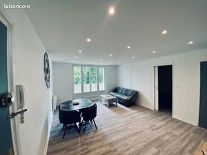 T3 meublé rénové avec balcon – centre ville / avaricum