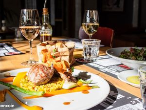 Brasserie 88 m² PORT DE BOUC