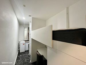 Studio 2 pièces 8 m²
