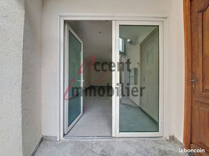 Local 39 m² CHATEAURENARD