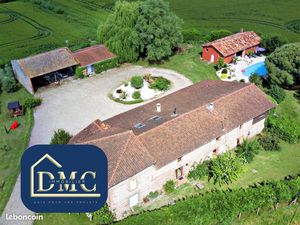 Ferme 6 pièces 301 m²