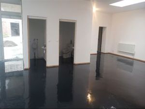 Local commercial 140m2 triphase