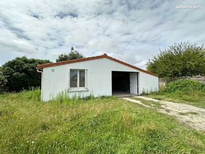 Maison à rénover  à 150 m de l'océan