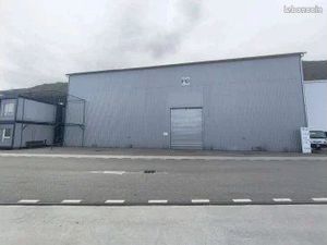 Local 140 m² Pontcharra