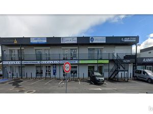 Local commercial 52 m² Montaren-et-Saint-Médiers