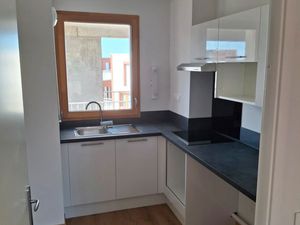 T3 71m2 Lille sud 8 mn métro porte des postes