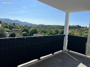 Appartement T2 + terrasse + box