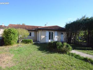 CASTRES  Villa de type 4 avec garage et jardin 