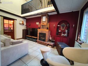 Grande maison familiale 250 m² avec jardin  annexes & local commercial — Flines-lez-Raches