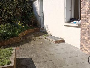 Robien T2 en rez de jardin de 50 5 m2 avec terrasse privative 21 8m2