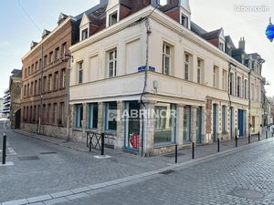 Commerce services 300 m²