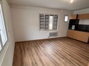 Maison à louer avec jardin et garage