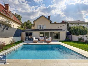 Villa 5 pièces 153 m²