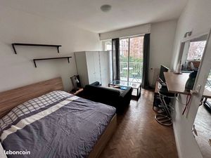 F1 idéalement placé avec balcon et cave