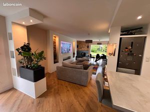 Jolie maison individuelle en plain-pied avec prestations de qualité