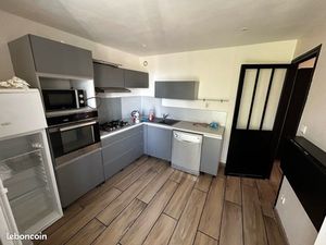 Appartement rénové 5 pièces 56 m² + parking – Saint-Étienne Jomayère
