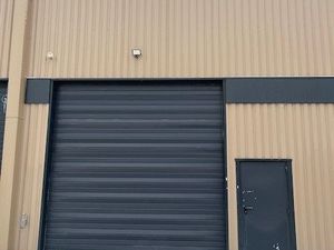 LOCAL COMMERCIAL 250m² CHECY 45430