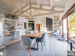 Villa 5 pièces 158 m²