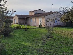Maison d'habitation à SAINTES 17100