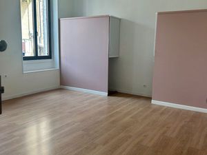 Studio ou local commercial centre village Lourmarin