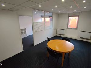 Bureaux équipés de 35m2 à Labège