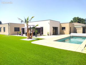 Maison Romans Sur Isère 6 pièce(s) 163 m2