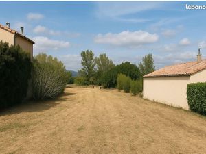 Terrain 1 560 m² Villesequelande