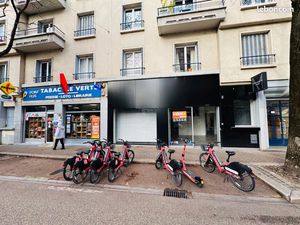 Murs commerciaux 80 m² Grenoble