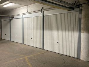 Garage à louer