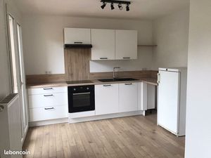 Appartement - 52m² - 3 pièces (avec balcon et cave)