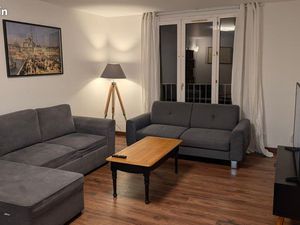 Maison meublée à louer pour un an