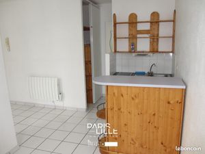 Studio 1 pièce 25 m²