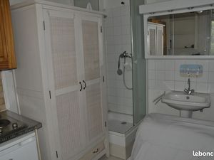 Chambre à louer meublée proche métro