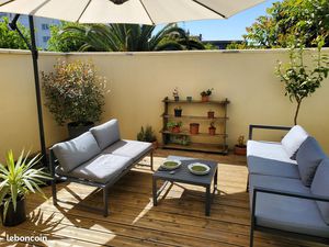 Appartement à 300m de Saint-Genès  3 pièces 65m² avec terrasse 20m² sans vis-à-vis et plac