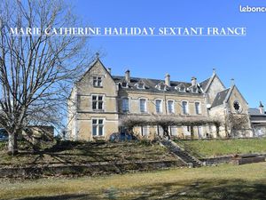 Château 18 pièces 1000 m²