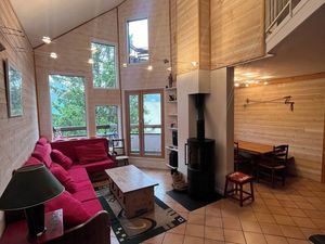 Pour Vacances en Montagnes: Beau DUPLEX aux pieds de la Station  4 chambres en plein cœur 