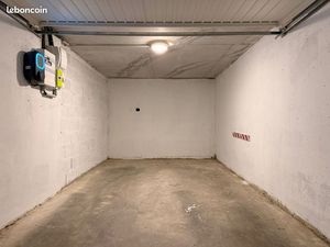 Garage 14m2 avec borne recharge électrique