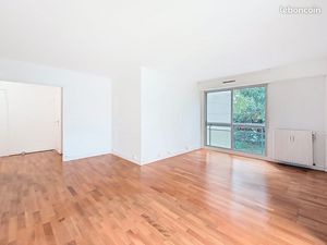 Appt.3 pièces 75m2 piscine