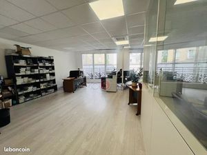 Bureaux 96 m² Le Raincy