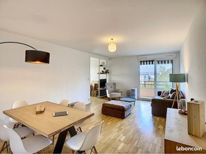 Appartement T4 avec Balcon et Parking