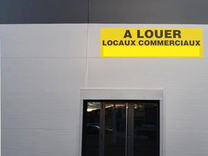 Local commercial sur avenue passante