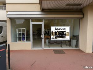 Salon de coiffure 46 m² Meaux