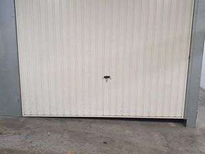 Box fermé Anglet centre  16m²  quartier Saint-Jean