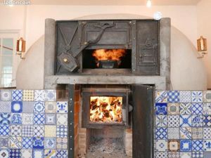 Boulangerie (murs et fonds) avec maison et jardin
